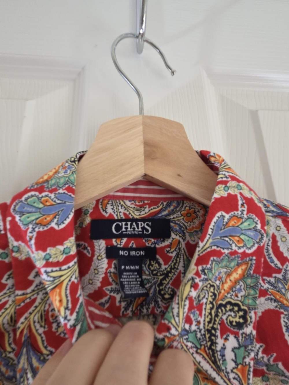 Chaps Women’s Red Multicolor Paisley Button-Down Shirt - Picture 3 of 4